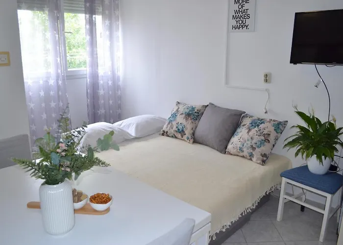 Good Vibes Apartment